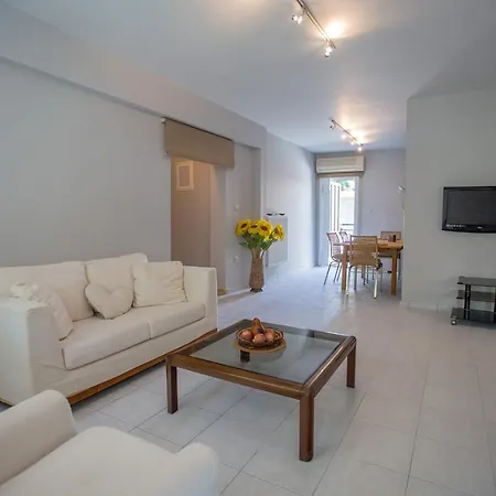 Loutraki Home Near The Beach Buitenkant foto
