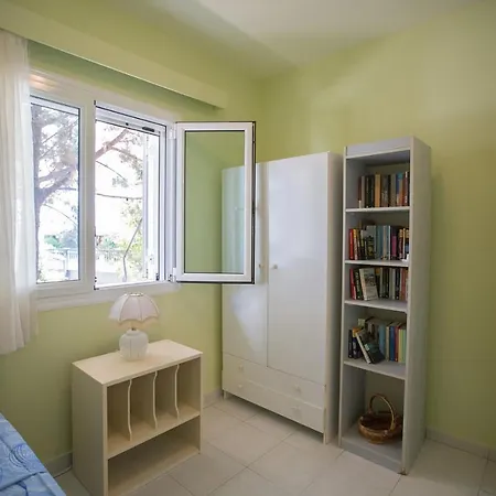 Loutraki Home Near The Beach Buitenkant foto